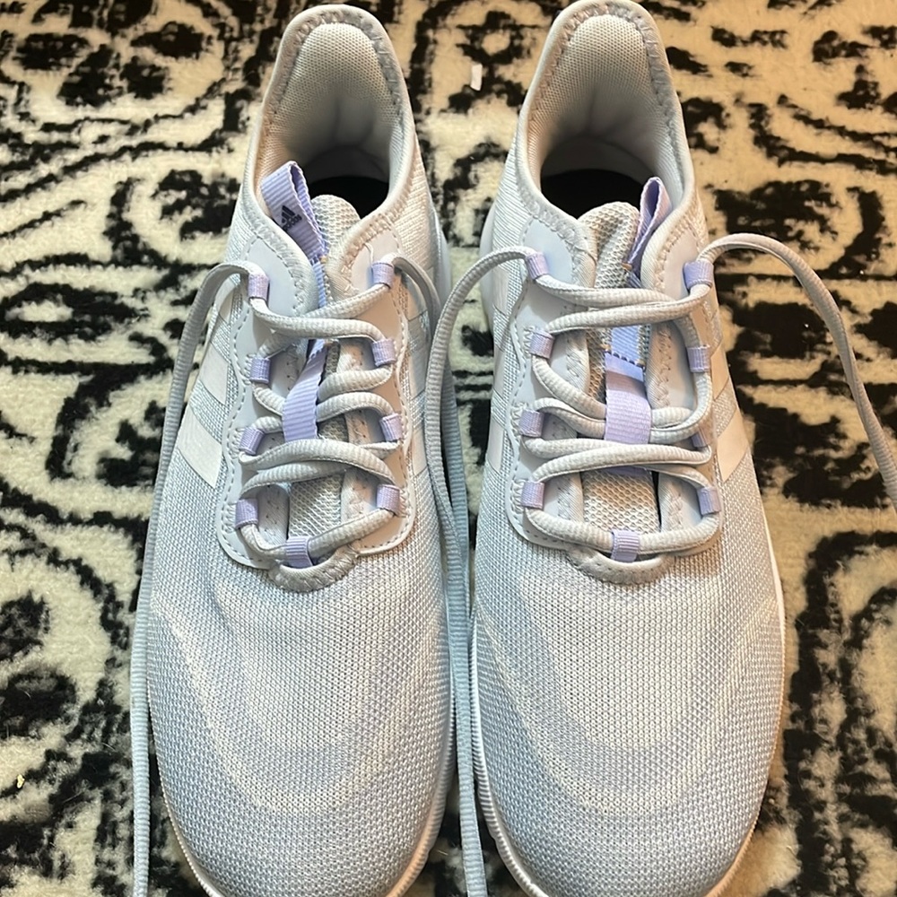 Women’s adidas vario sport sneakers | size 9